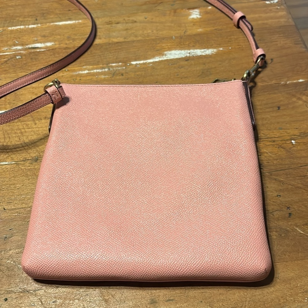 Coach Kitt Messenger Crossbody - Picture 4 of 10